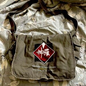 final fantasy Shin-Ra crossbody bag in military green